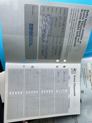 1051225-51 Step car Scania P114GB4X2NB340 -2002 177578.7 km Repair object