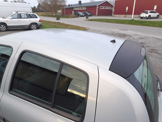 1000000-10 Renault Clio 5-door Hatchback 1.2 - 2005