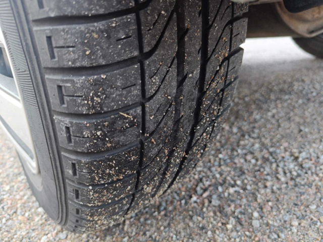 1000000-30 Renault Clio 5-door Hatchback 1.2 - 2005