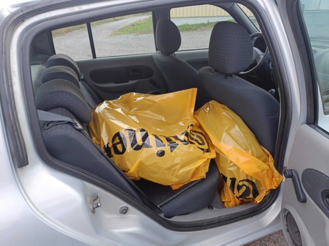 1000000-42 Renault Clio 5-door Hatchback 1.2 - 2005