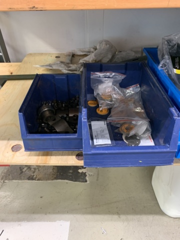 1035886-11 Workbench with flat table & tool board