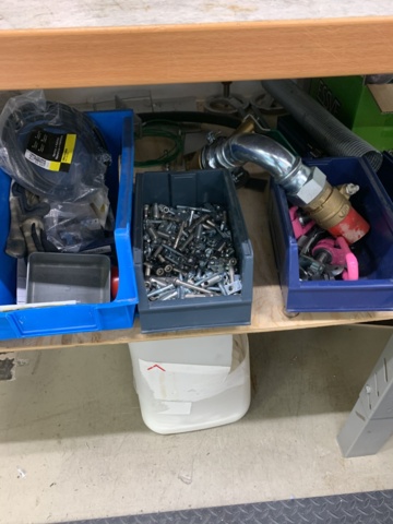 1035886-12 Workbench with flat table & tool board