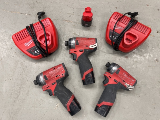 1057178-2 Impact screwdriver x3 with accessories, Milwaukee M12 FID