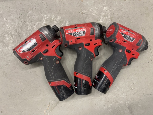 1057178-4 Impact screwdriver x3 with accessories, Milwaukee M12 FID