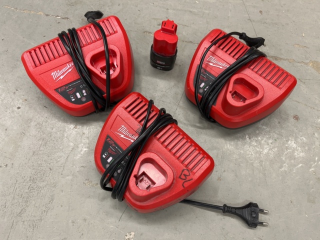 1057178-5 Impact screwdriver x3 with accessories, Milwaukee M12 FID