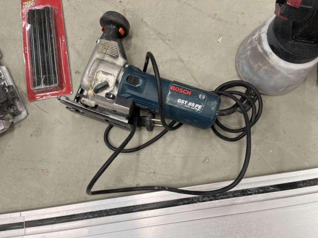 1057182-2 Tool kit #10 Meec & Bosch