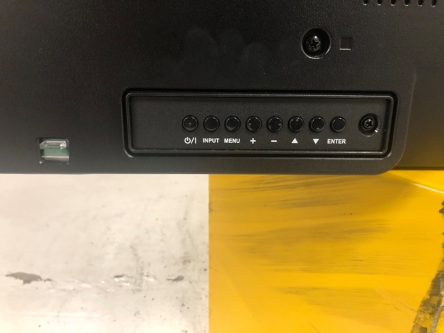 1035244-5 Panasonic TH-65EQ1W 65" TV