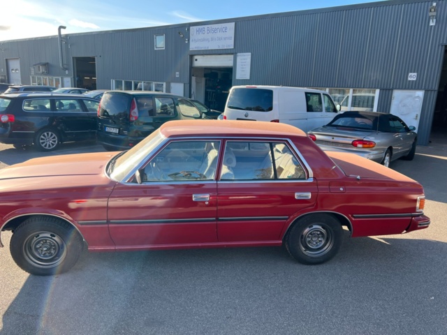 733028-2 Toyota Crown super saloon 2.8 - 1982