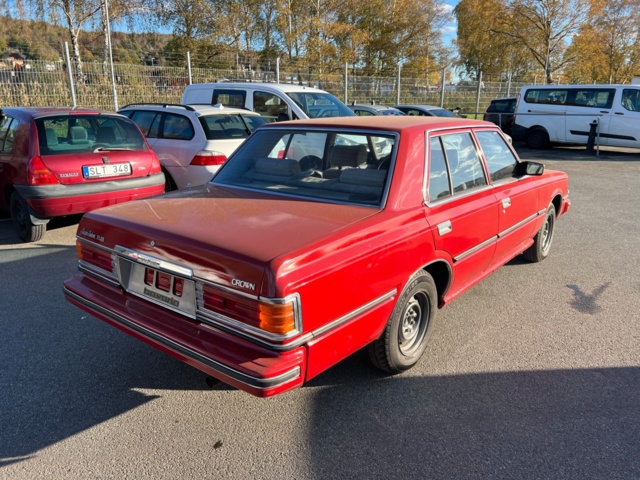 733028-5 Toyota Crown super saloon 2.8 - 1982