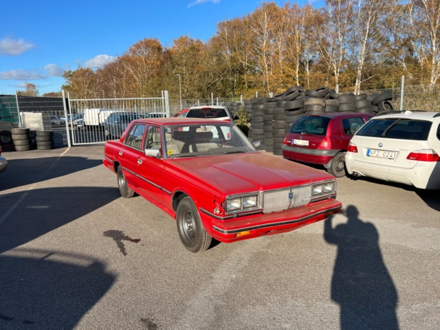 733028-7 Toyota Crown super saloon 2.8 - 1982