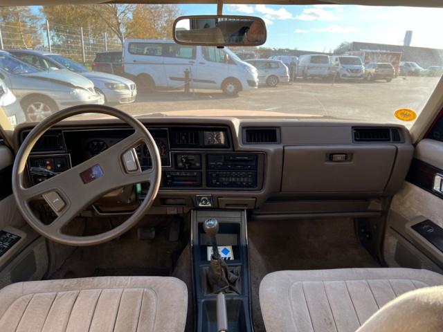 733028-10 Toyota Crown super saloon 2.8 - 1982