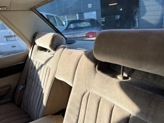 733028-16 Toyota Crown super saloon 2.8 - 1982