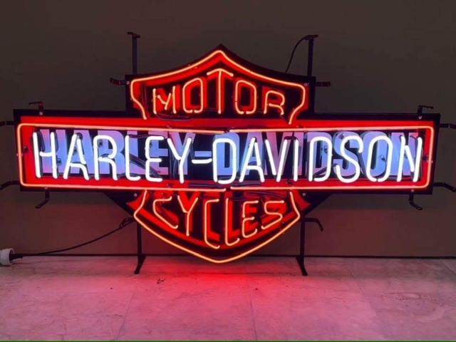 1105579-2 Harley-Davidson neon sign 120x65 cm