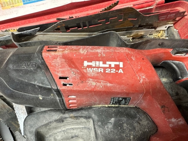1071180-2 Hilti tools several screwdrivers, circular saw, dust extractor, charger etc