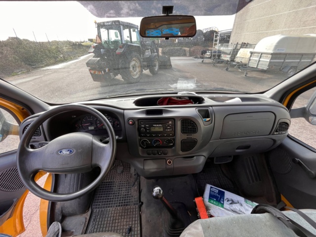 1105547-33 Ford Transit T350 Chassis Cab 2.4 TDCi RWD - 2006