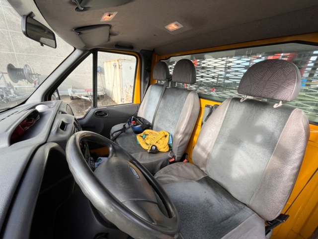 1105547-36 Ford Transit T350 Chassis Cab 2.4 TDCi RWD - 2006