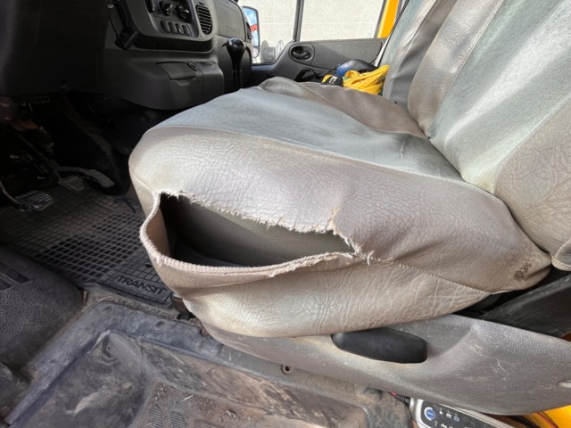 1105547-37 Ford Transit T350 Chassis Cab 2.4 TDCi RWD - 2006