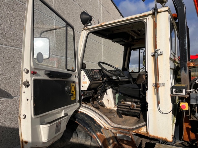 1105548-37 Mercedes-Benz UNIMOG U 1300 L - 1986