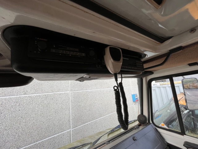 1105548-49 Mercedes-Benz UNIMOG U 1300 L - 1986