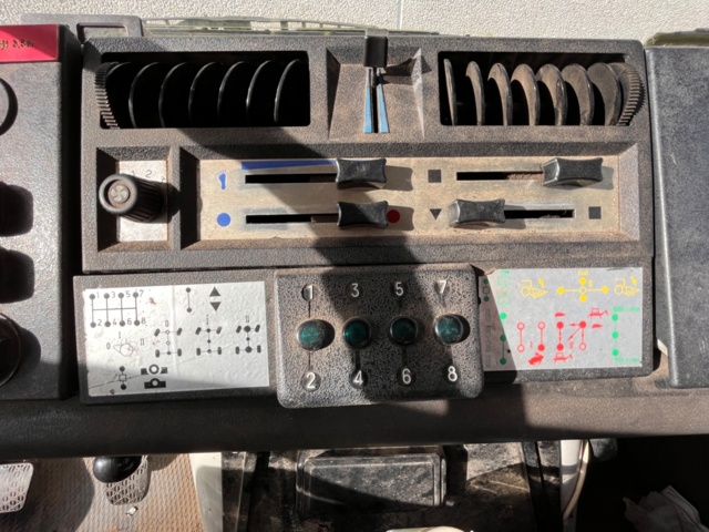 1105548-47 Mercedes-Benz UNIMOG U 1300 L - 1986