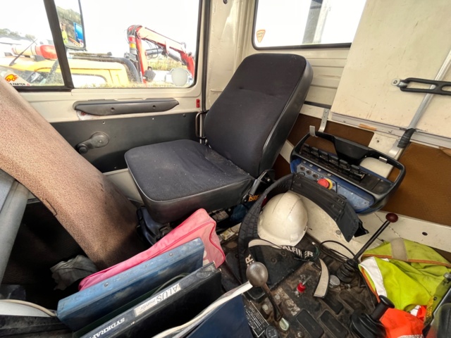 1105548-48 Mercedes-Benz UNIMOG U 1300 L - 1986