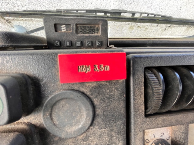 1105548-44 Mercedes-Benz UNIMOG U 1300 L - 1986