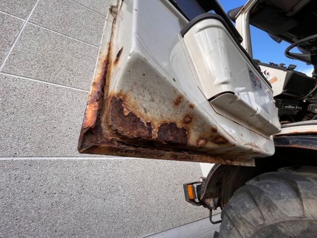 1105548-38 Mercedes-Benz UNIMOG U 1300 L - 1986