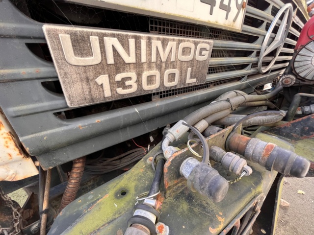 1105548-10 Mercedes-Benz UNIMOG U 1300 L - 1986