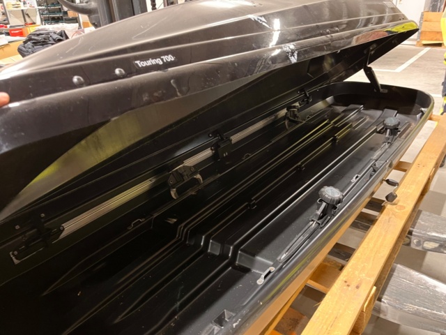 1105568-4 Roof box Thule Touring 700