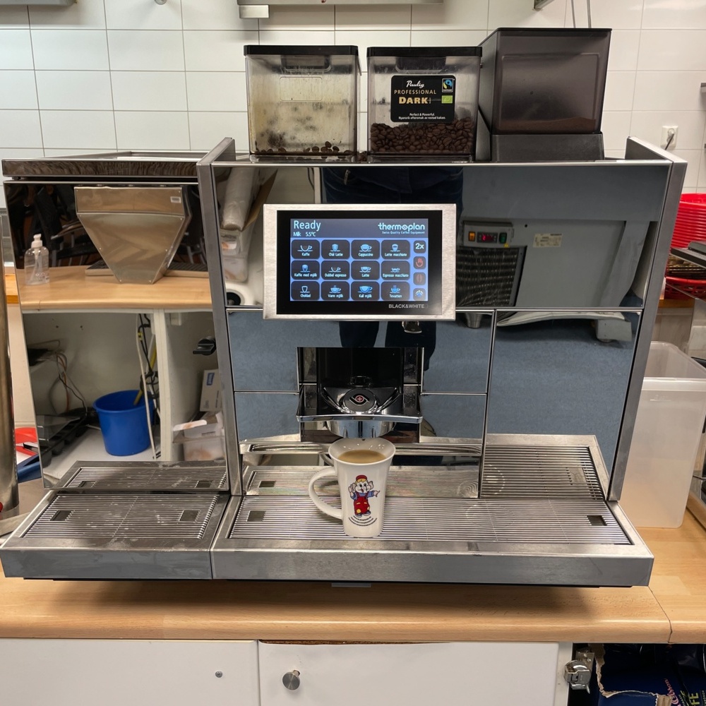 Thermoplan Black & White Swiss Quality Coffee machine | PS Auction