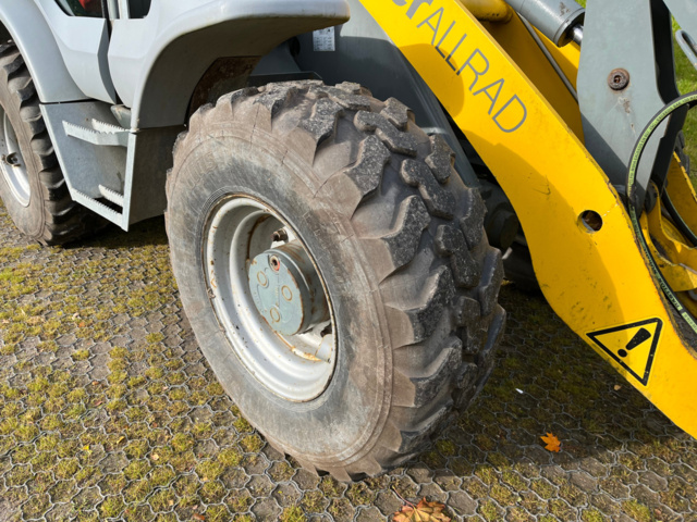 1039648-9 Loader Kramer 380 - 2005