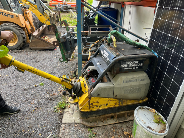 1039650-1 Soil vibrator Wacker DPU 6055 - 2005