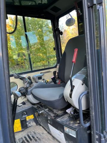 1039653-14 Excavator Airman AX33U-5 - 2012