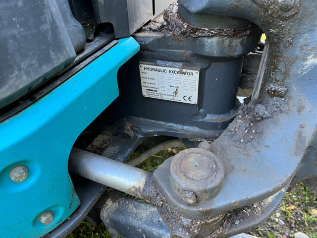 1039653-12 Excavator Airman AX33U-5 - 2012