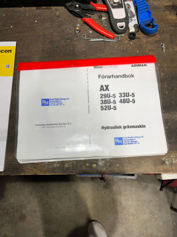 1039653-31 Excavator Airman AX33U-5 - 2012