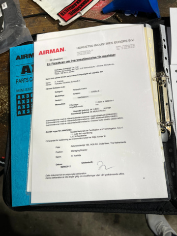 1039653-34 Excavator Airman AX33U-5 - 2012