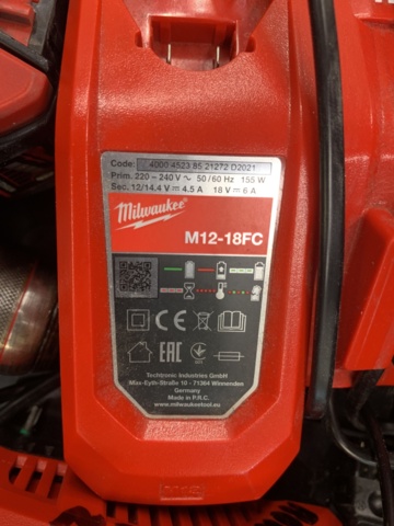 1036798-5 Milwaukee tool kit