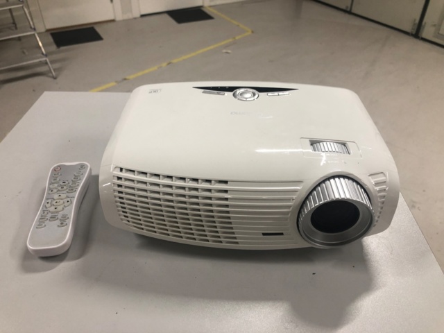 1035246-1 Optoma DLP projector