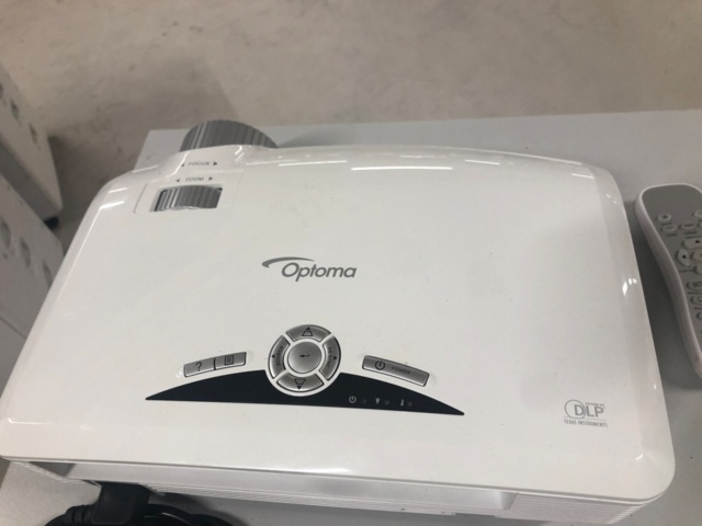 1035246-3 Optoma DLP projector