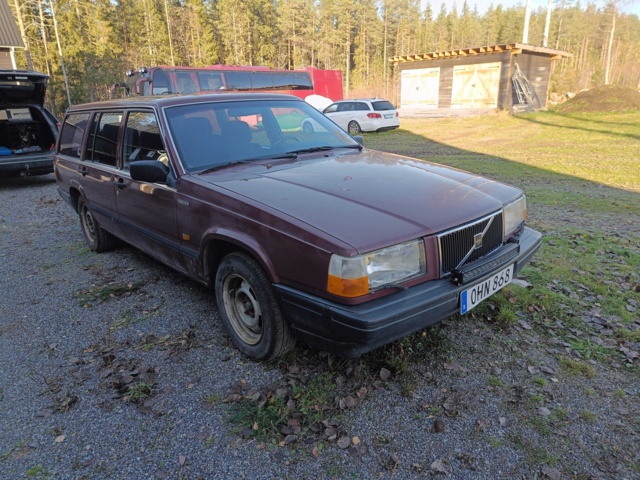999456-7 Volvo 740 Kombi 2.3 -1990