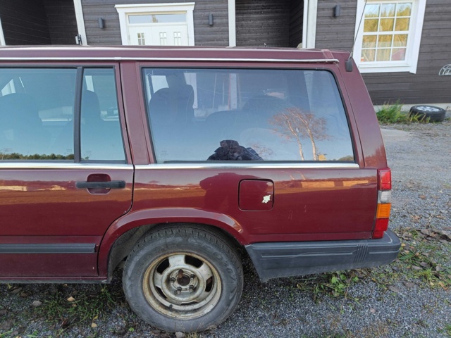 999456-32 Volvo 740 Kombi 2.3 -1990