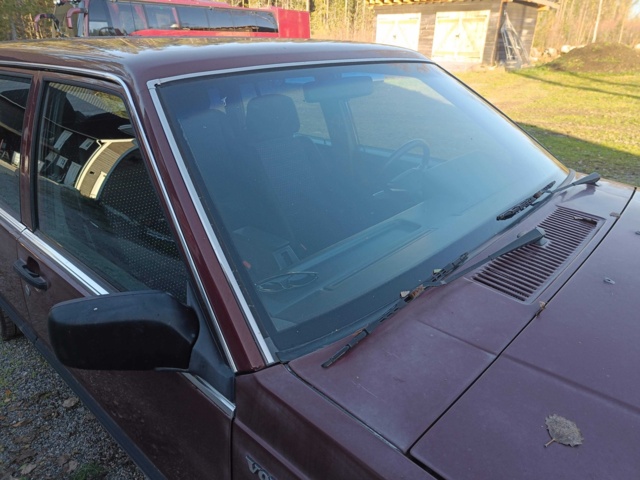 999456-52 Volvo 740 Kombi 2.3 -1990