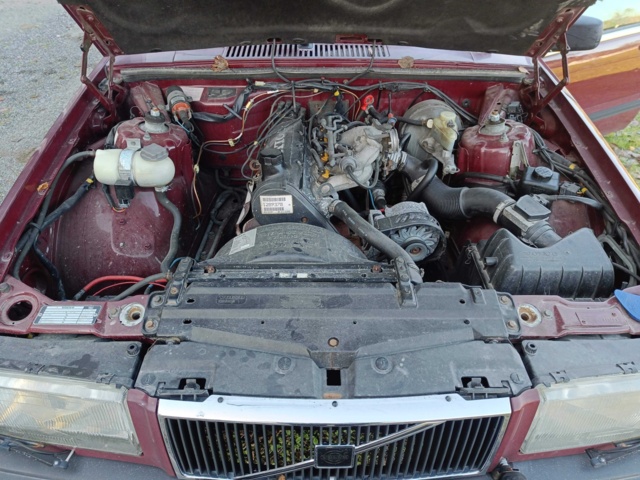 999456-54 Volvo 740 Kombi 2.3 -1990