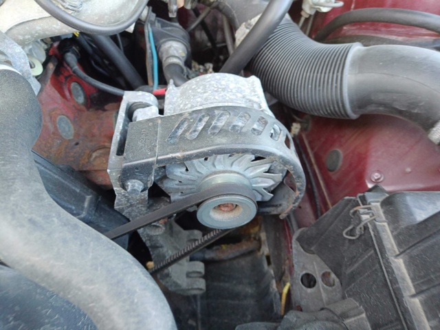 999456-58 Volvo 740 Kombi 2.3 -1990
