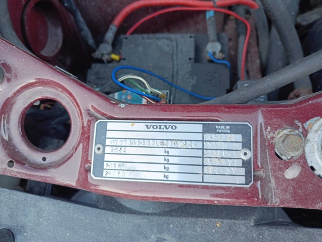 999456-64 Volvo 740 Kombi 2.3 -1990