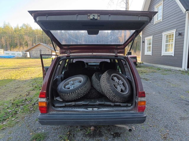 999456-66 Volvo 740 Kombi 2.3 -1990