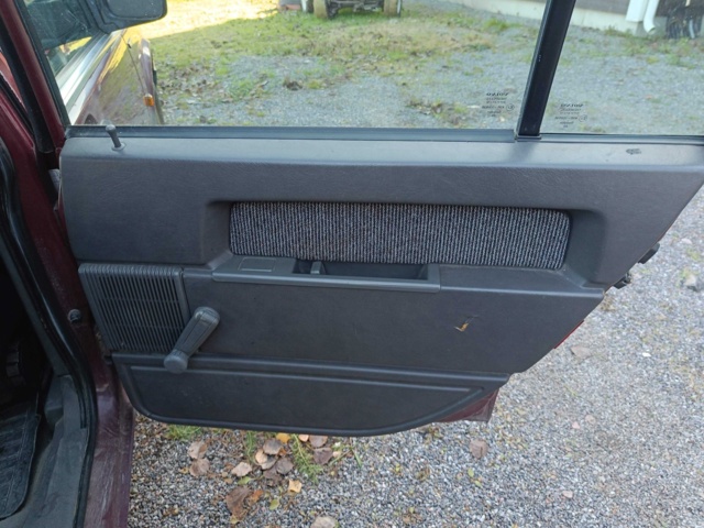 999456-77 Volvo 740 Kombi 2.3 -1990