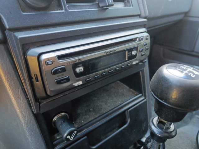 999456-92 Volvo 740 Kombi 2.3 -1990