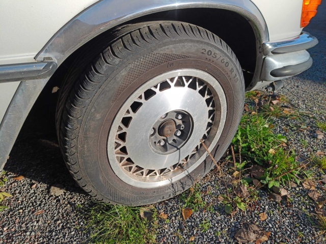 999457-14 Mercedes-Benz 450 SEL -1975 Repair item