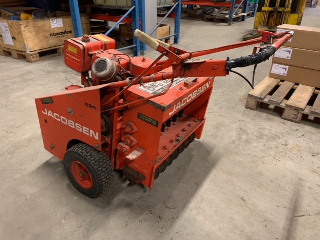 993218-3 Vertical cutter and seeding machine Jacobsen 524